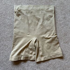 Seamless Tan Shapewear Shorts